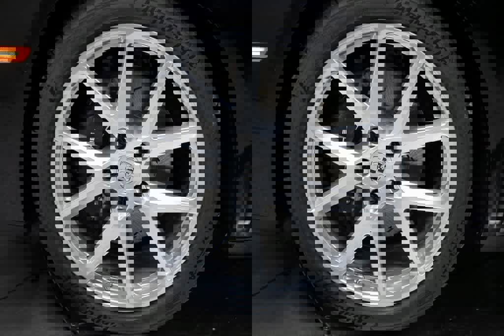 New 2025 Porsche Panamera 4 image 11