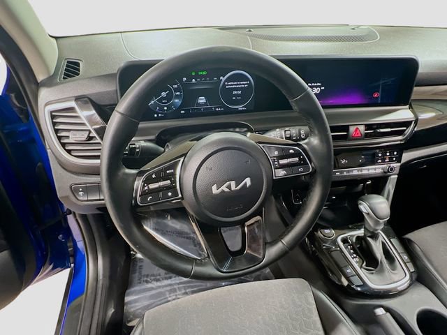 Certified 2024 Kia Seltos S image 11