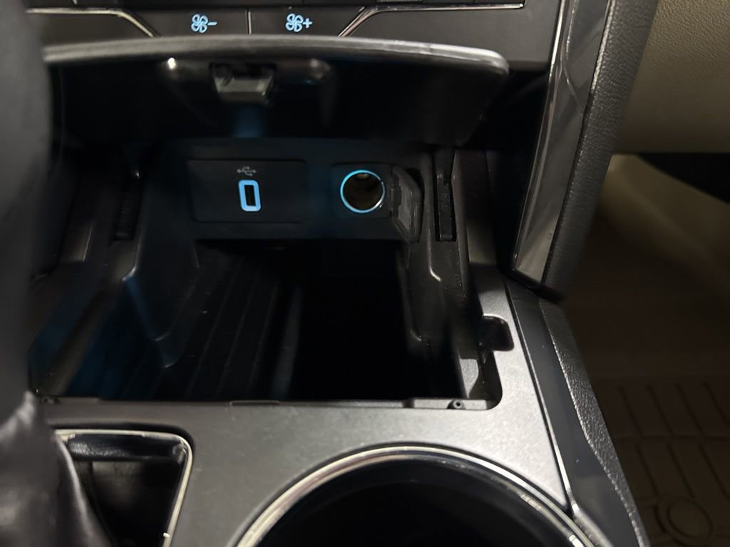 Used 2018 Ford Explorer XLT w/ Equipment Group 202A FWD image 25