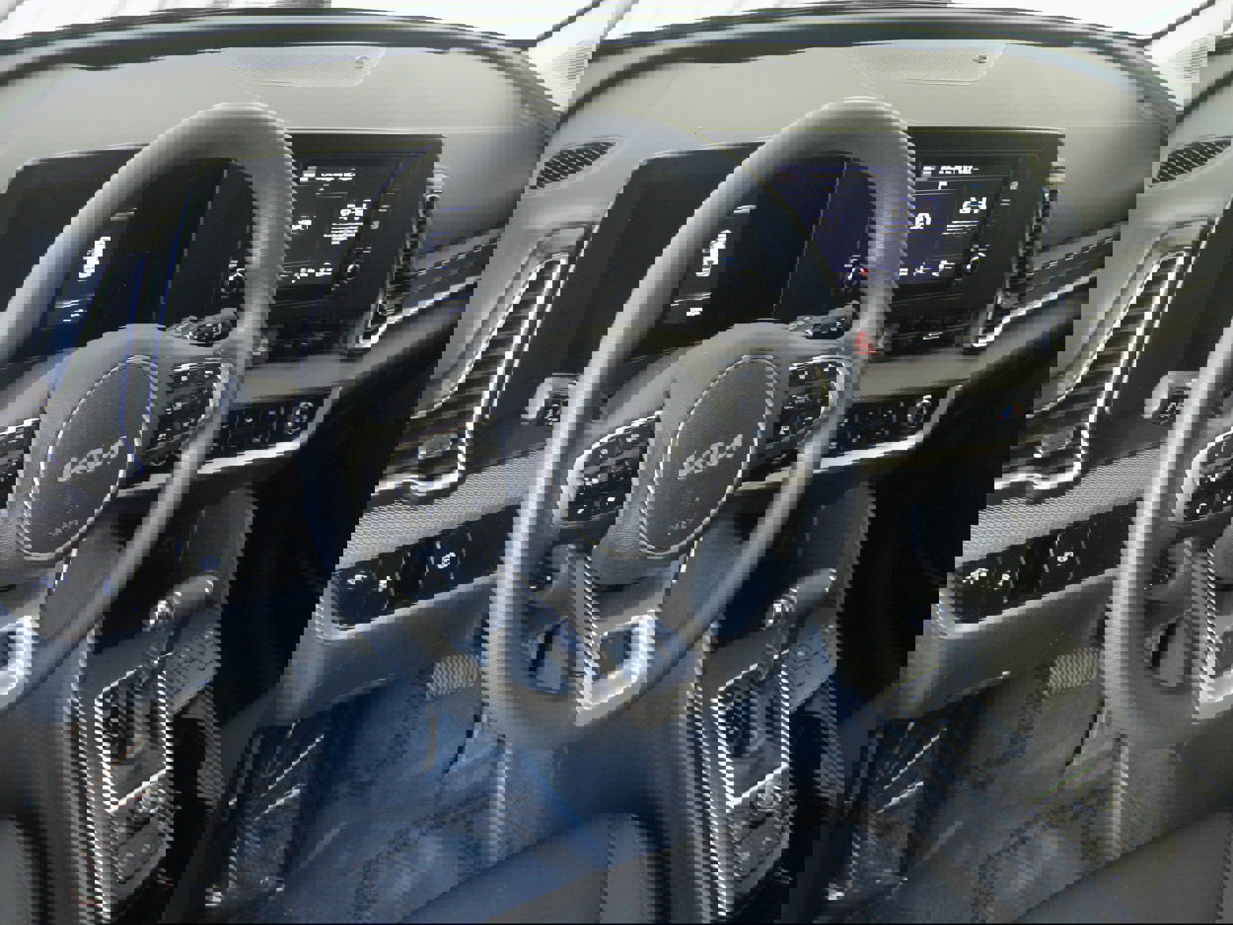 Certified 2023 Kia Sportage LX image 8