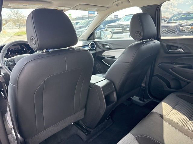 Used 2025 Chevrolet Trax LT image 25