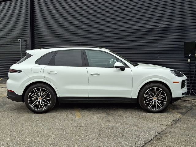 Certified 2026 Porsche Cayenne AWD/4WD image 8