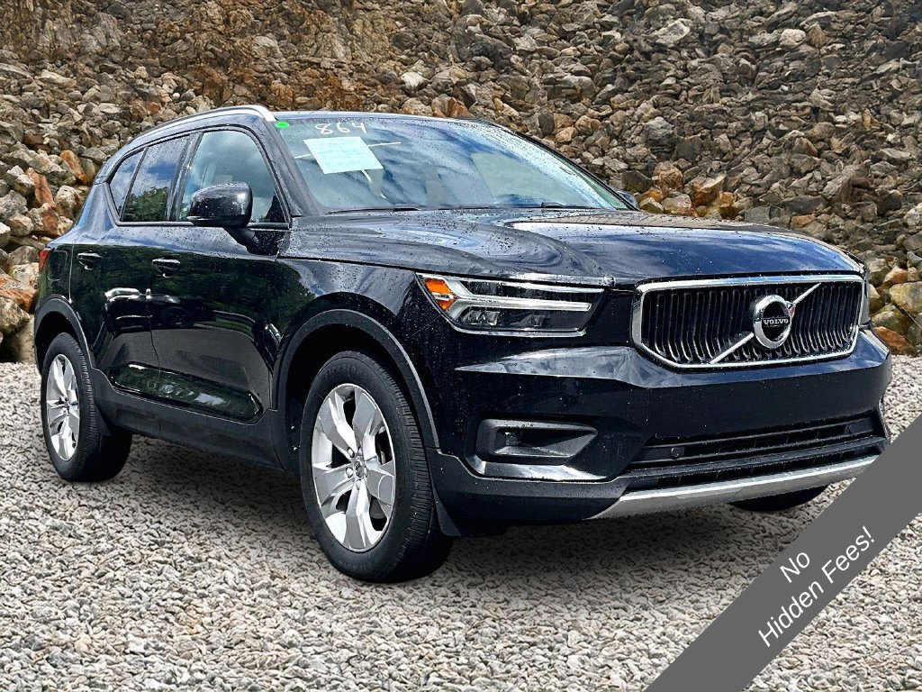 Used 2021 Volvo XC40 T4 Momentum FWD image 10