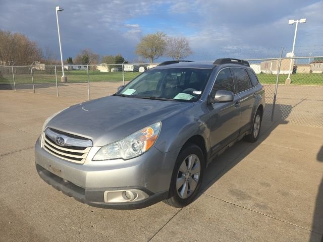 Used 2011 Subaru Outback 2.5i Premium w/ All-Weather Pkg image 4
