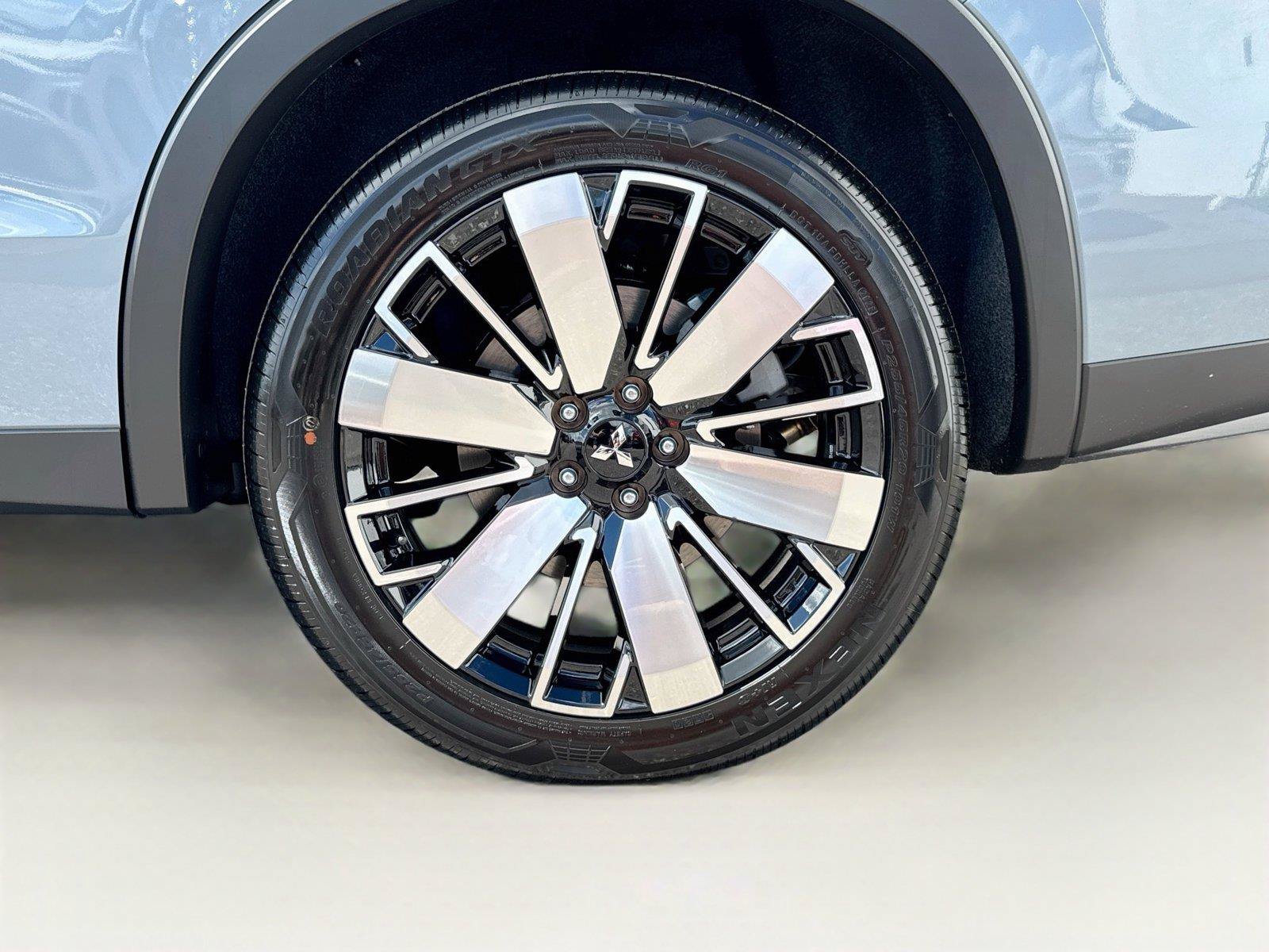 New 2026 Mitsubishi Outlander SE FWD image 33