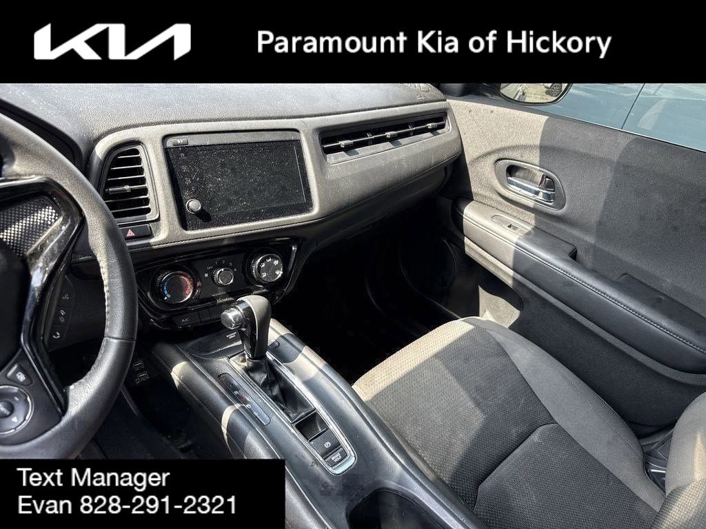 Used 2022 Honda HR-V Sport image 9