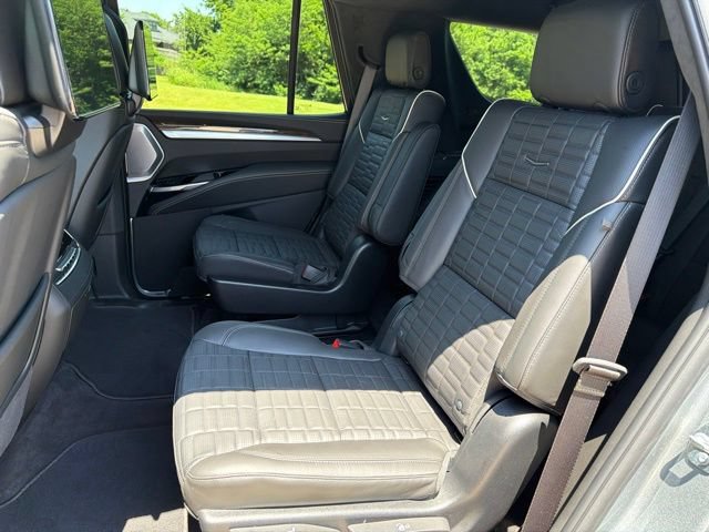 Certified 2025 Cadillac Escalade Sport Platinum w/ LPO, ONYX Package AWD/4WD image 20