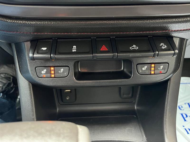 Used 2015 GMC Canyon SLE w/ All-Terrain Package AWD/4WD image 14