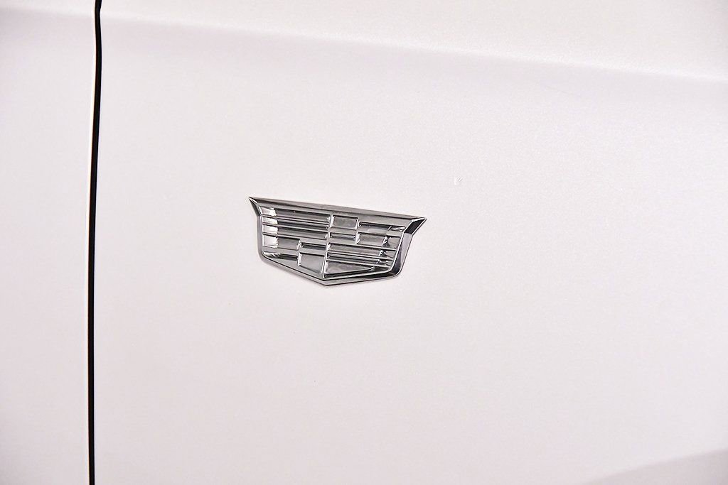 Used 2024 Cadillac XT6 Luxury w/ LPO, Floor Liner Package image 10