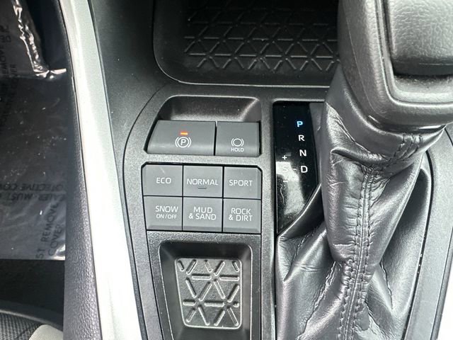Certified 2024 Toyota RAV4 XLE AWD/4WD image 27