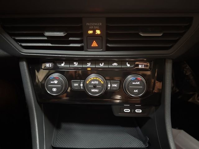 Certified 2024 Volkswagen Jetta SE image 22