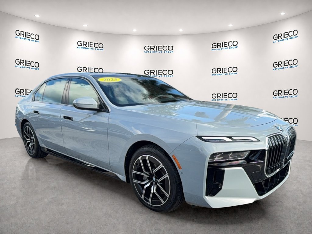 Used 2025 BMW 740i RWD image 1