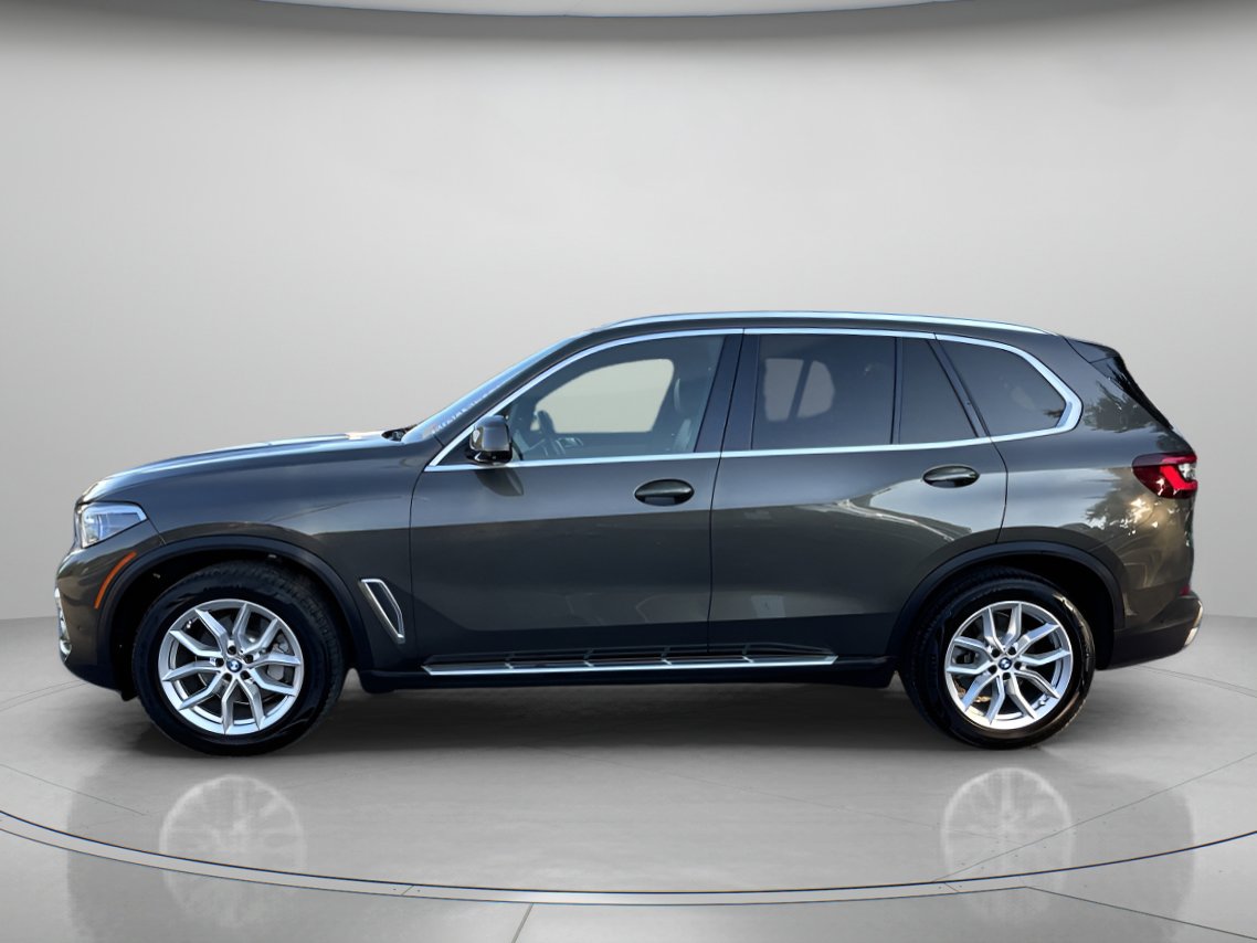 Used 2022 BMW X5 xDrive40i w/ Executive Package image 5