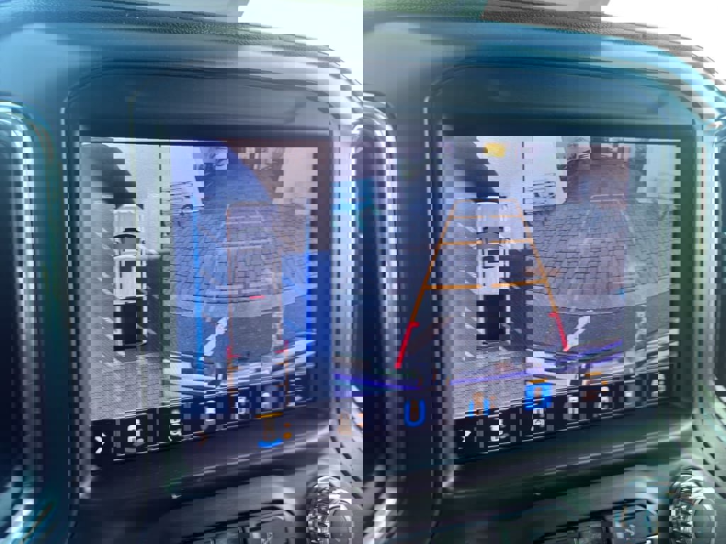 Used 2021 GMC Sierra 1500 AT4 w/ Technology Package image 12