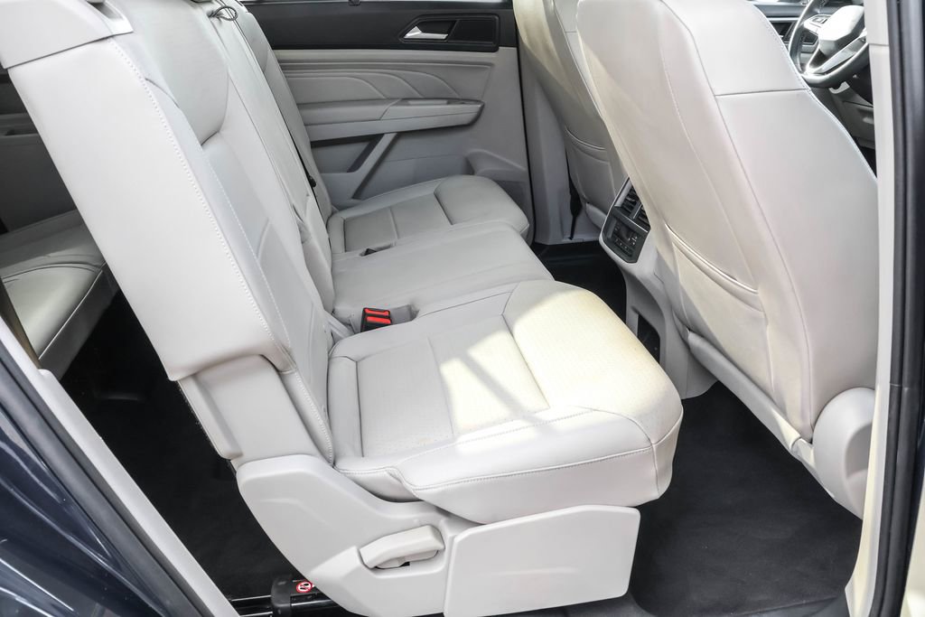 Used 2022 Volkswagen Atlas SE image 32