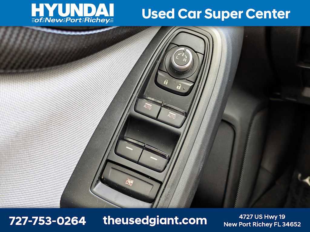 Used 2022 Subaru Crosstrek 2.0i Premium w/ Moonroof Package image 28