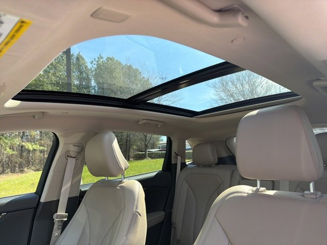 Used 2023 Lincoln Nautilus Reserve image 21