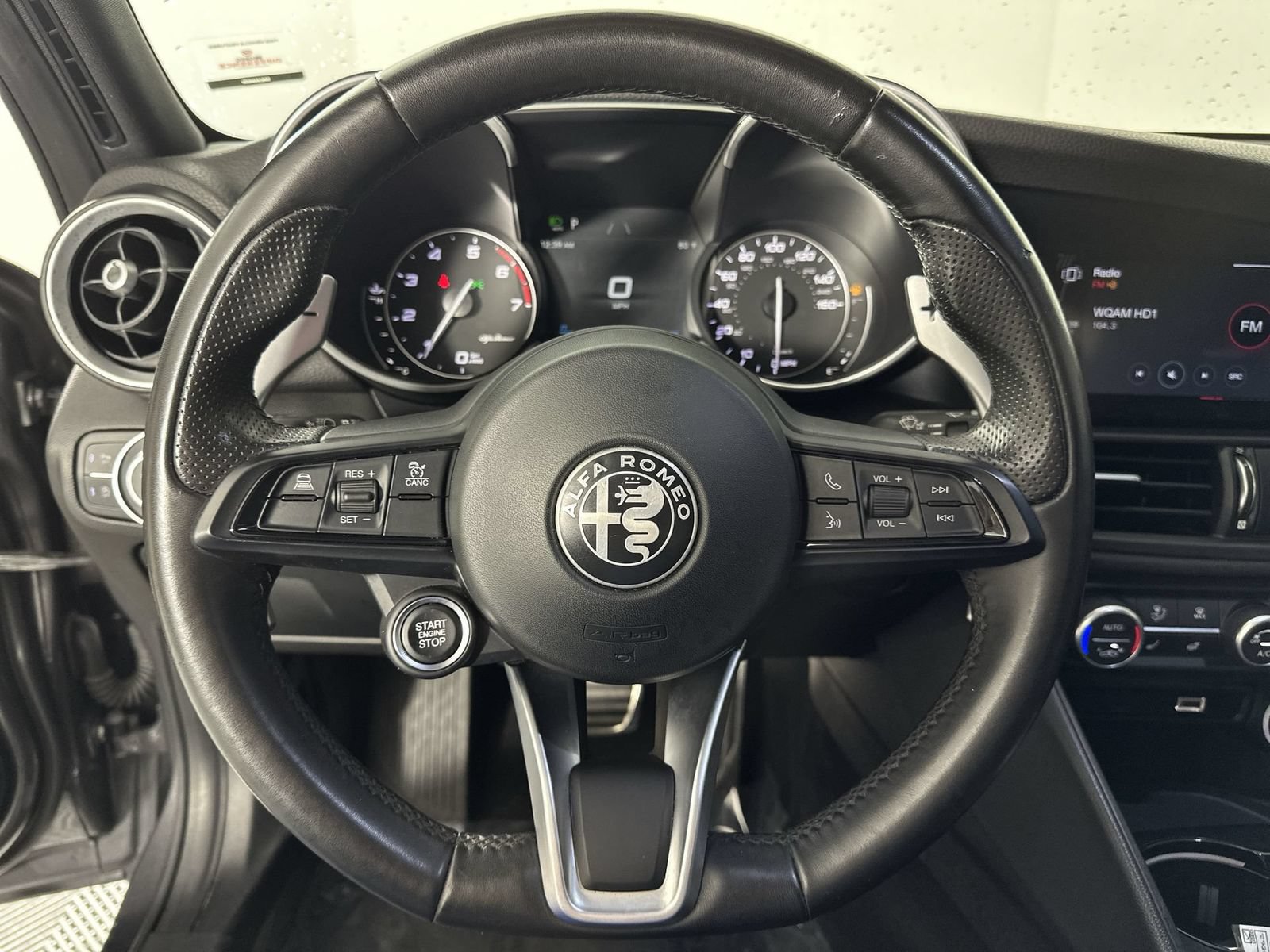 Used 2023 Alfa Romeo Giulia Sprint RWD image 14