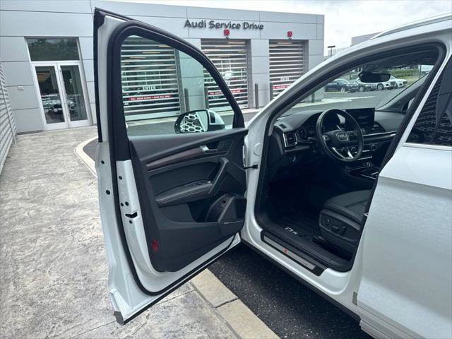 Used 2022 Audi Q5 2.0T Premium Plus AWD/4WD image 39