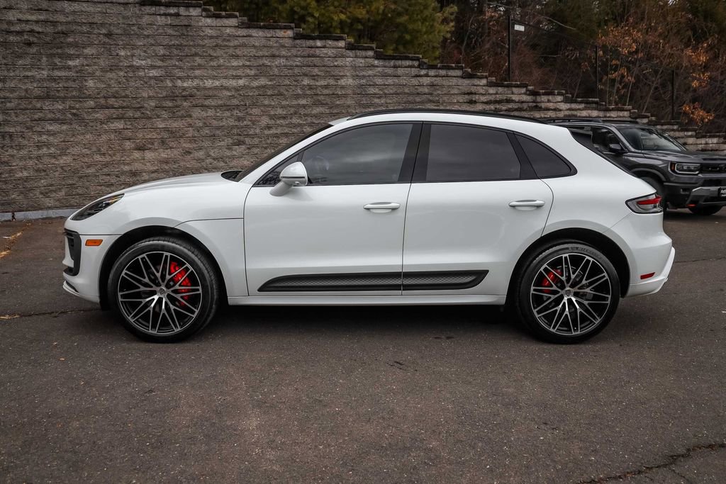 Used 2024 Porsche Macan image 10