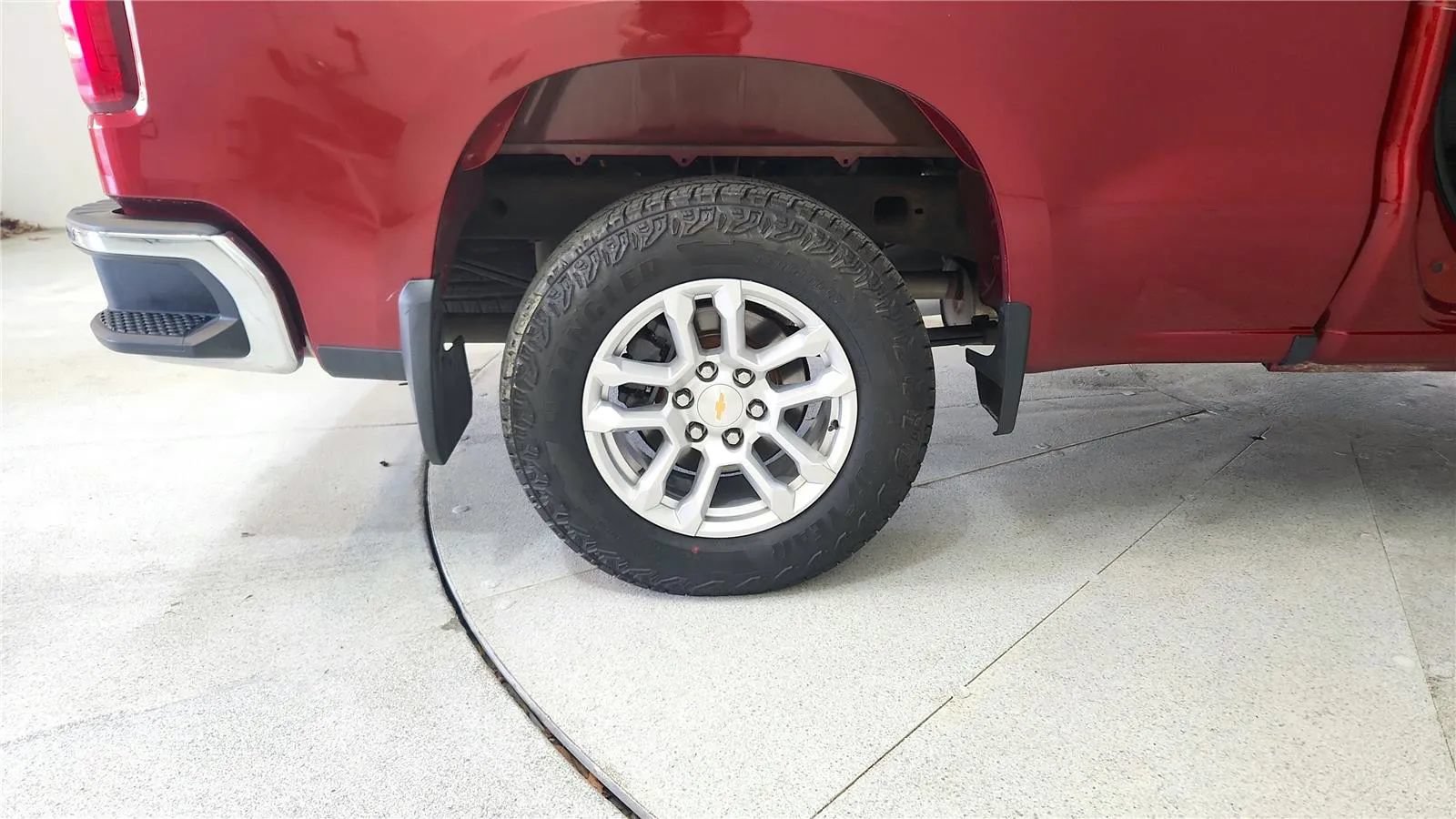 Used 2022 Chevrolet Silverado 1500 LT w/ Z71 Off-Road Package AWD/4WD image 34