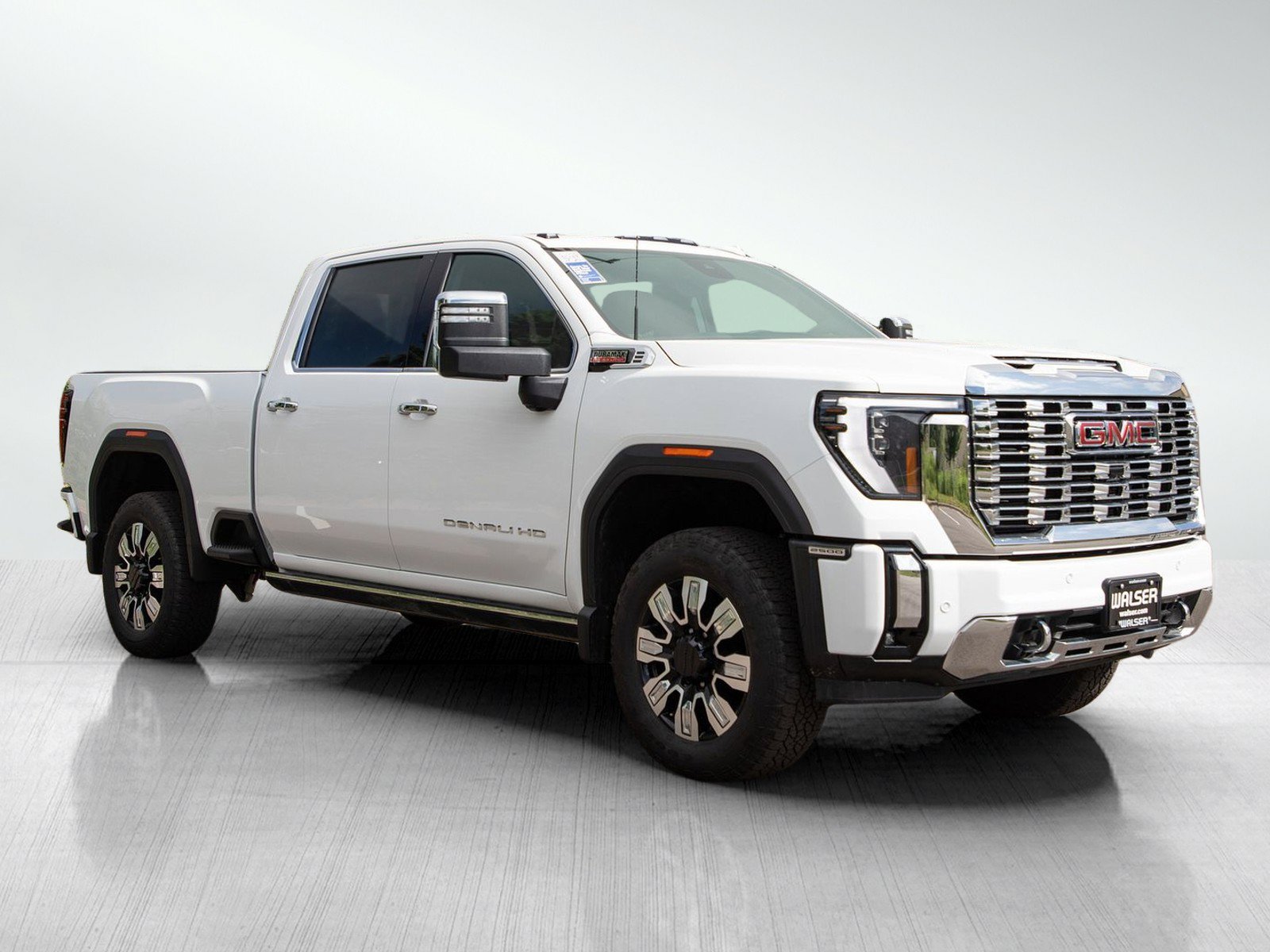 Used 2025 GMC Sierra 2500 Denali w/ Denali Reserve Package AWD/4WD image 7