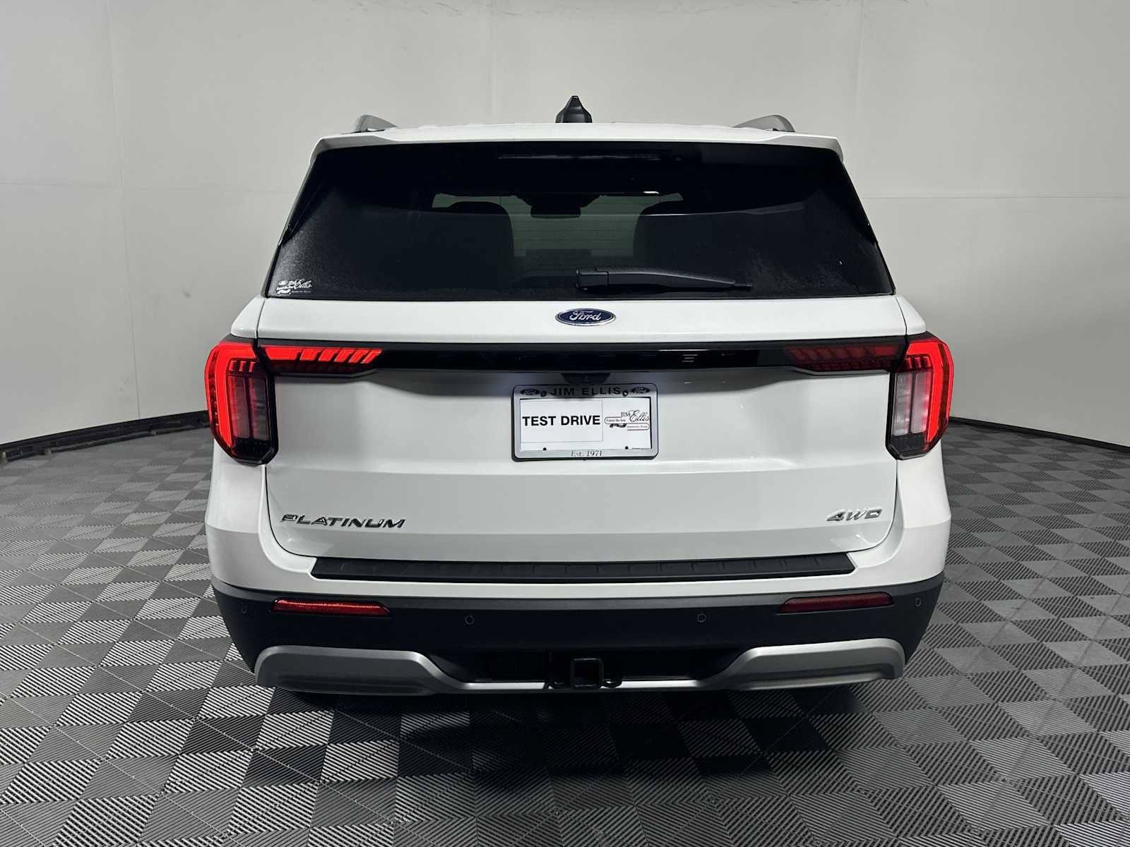 New 2026 Ford Explorer Platinum w/ LUX Leather Package AWD/4WD image 6