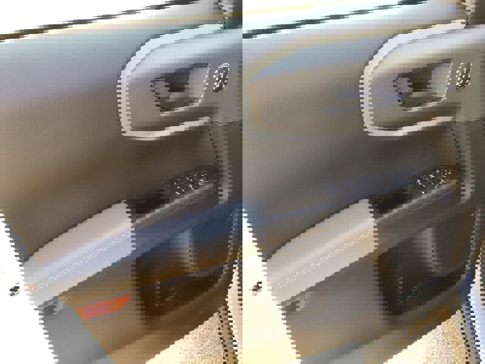 New 2026 Ford Bronco Sport Badlands image 15