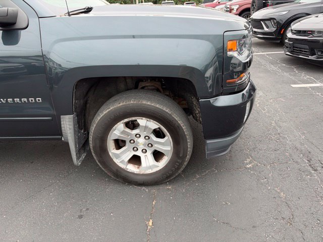 Used 2017 Chevrolet Silverado 1500 LT w/ All Star Edition AWD/4WD image 14