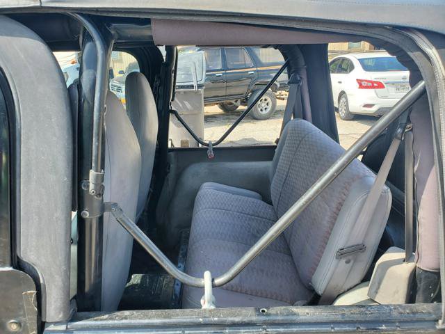 Used 1998 Jeep Wrangler SE image 8