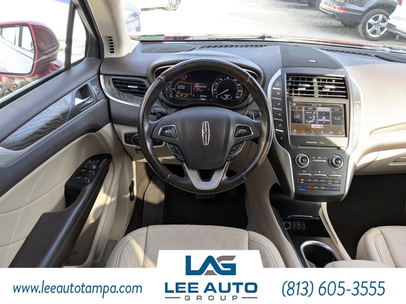 Used 2019 Lincoln MKC Reserve image 17