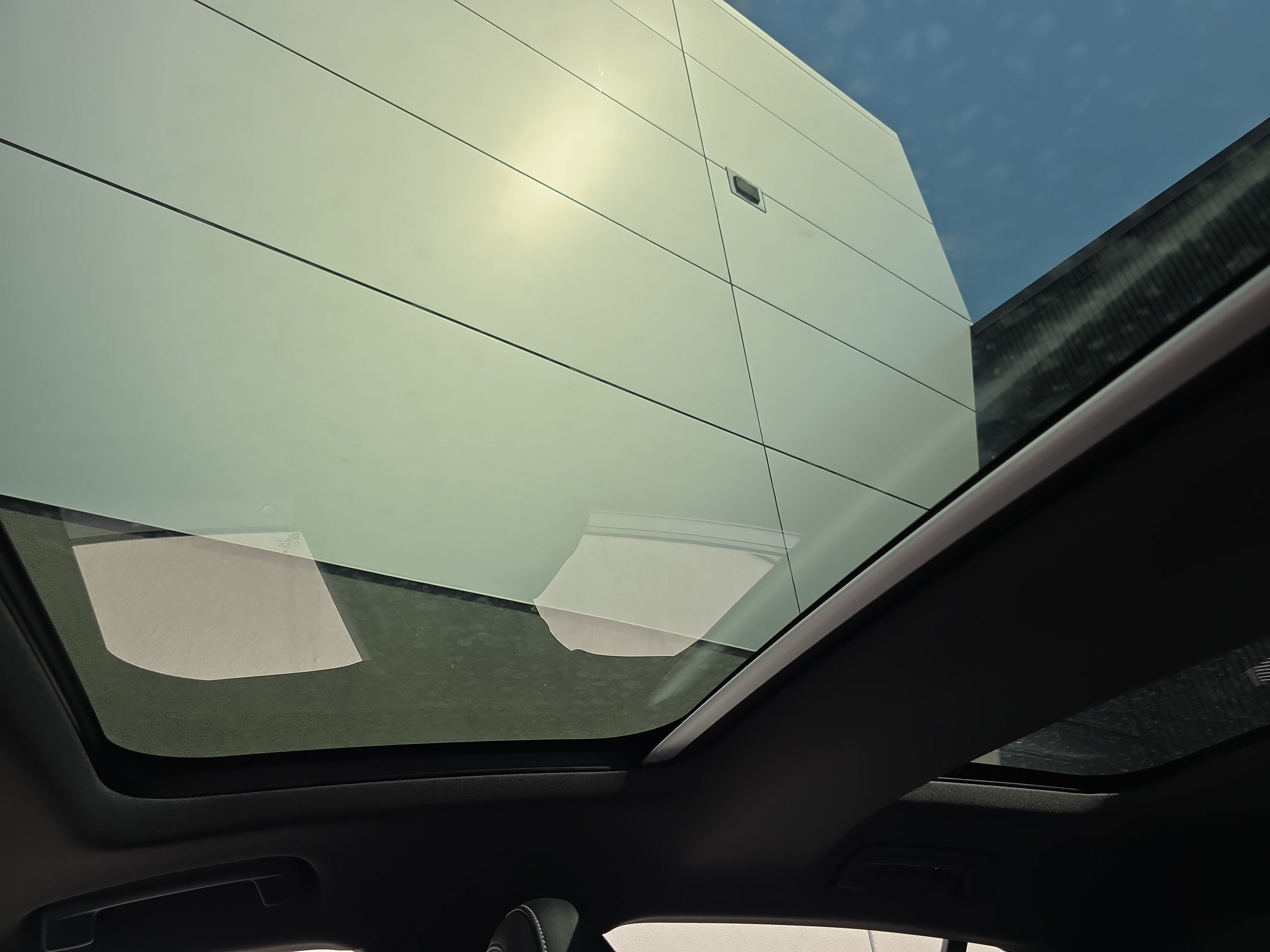 Certified 2024 Porsche Panamera image 29