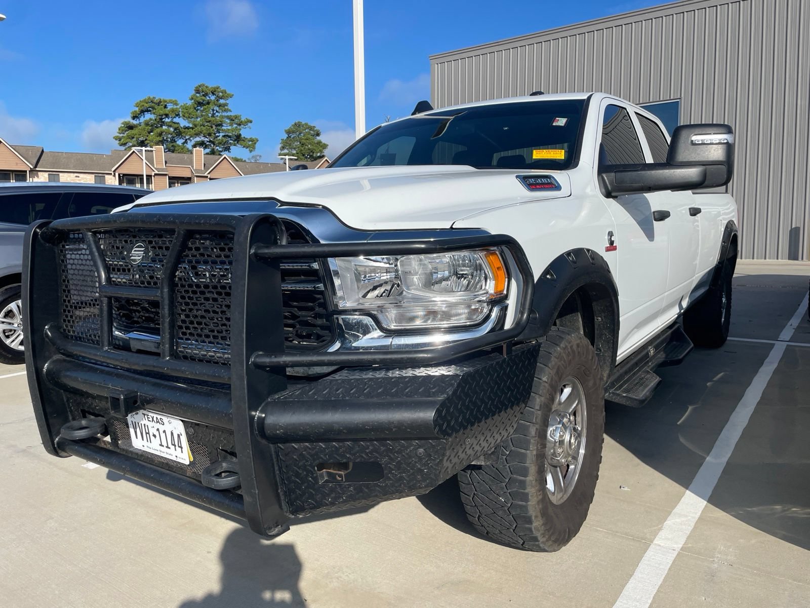 Used 2024 RAM 3500 Tradesman w/ Chrome Appearance Group AWD/4WD image 1