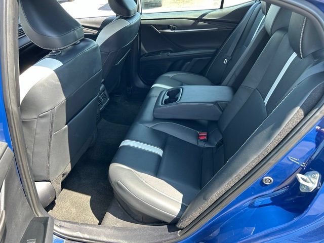 Used 2025 Toyota Camry SE FWD image 8