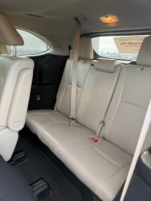 Used 2021 Toyota Highlander Platinum AWD/4WD image 37