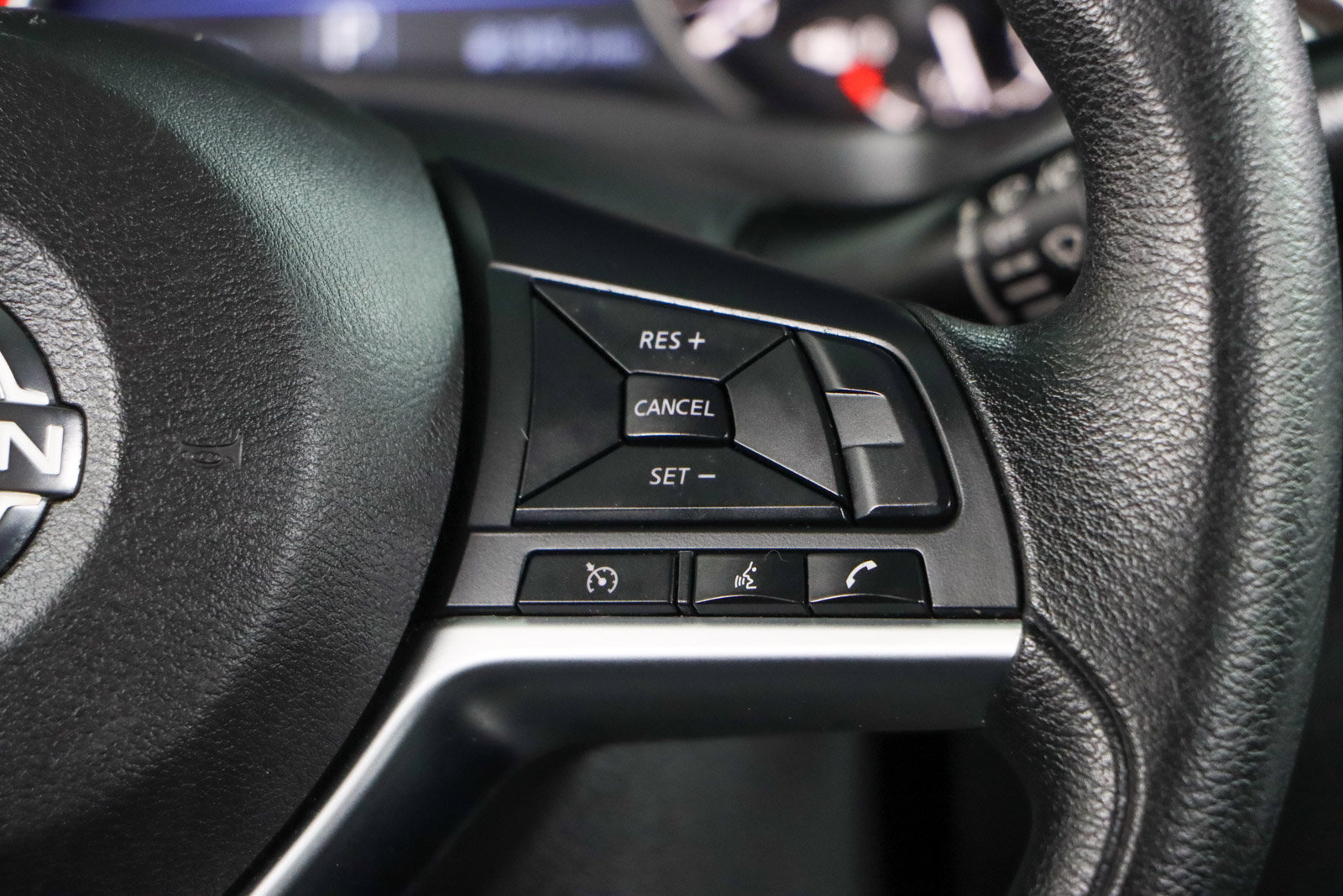 Used 2024 Nissan Altima 2.5 SV FWD image 14