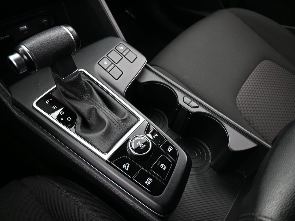 Used 2023 Kia Sportage LX image 25
