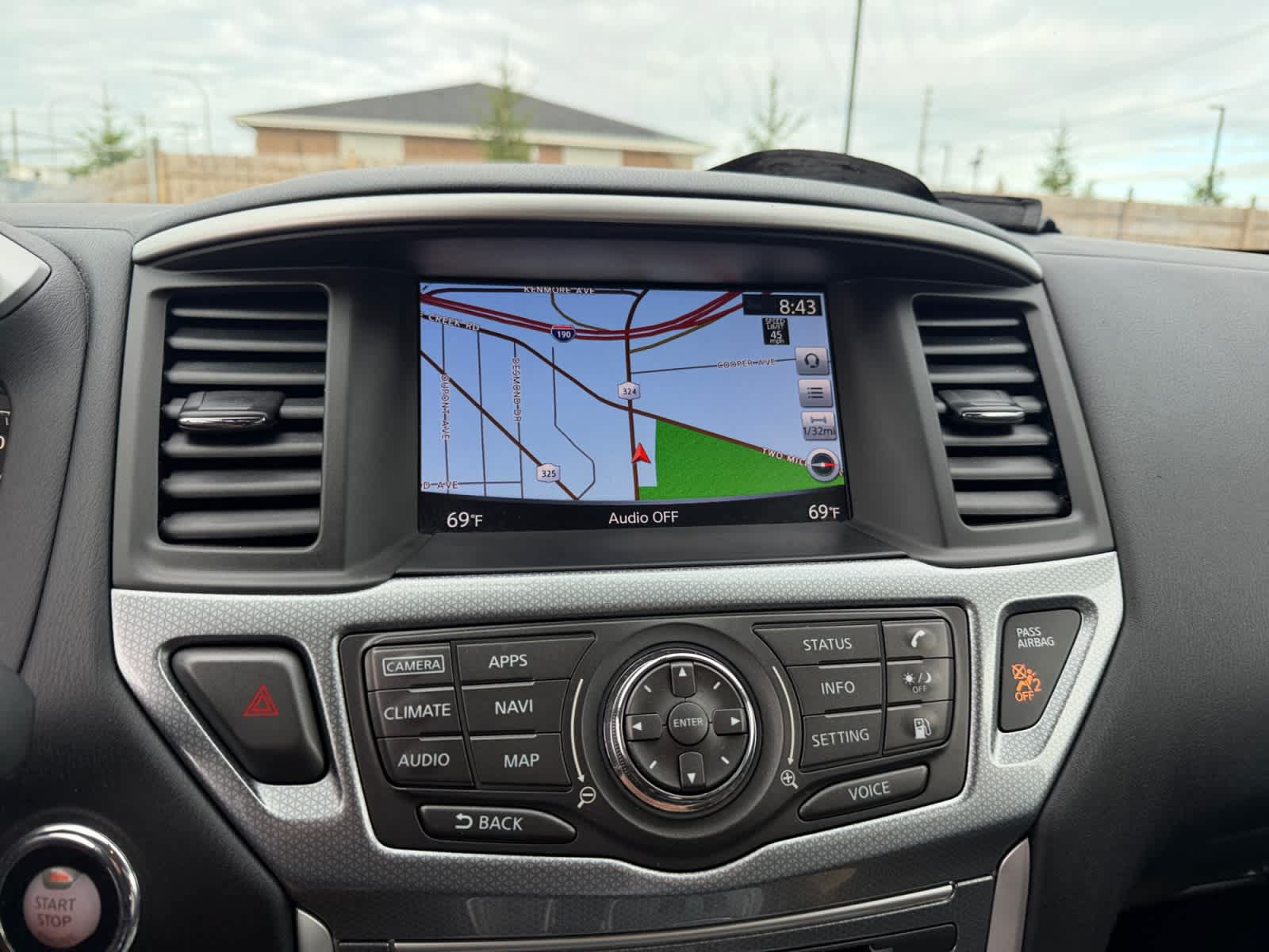 Used 2018 Nissan Pathfinder SL AWD/4WD image 28
