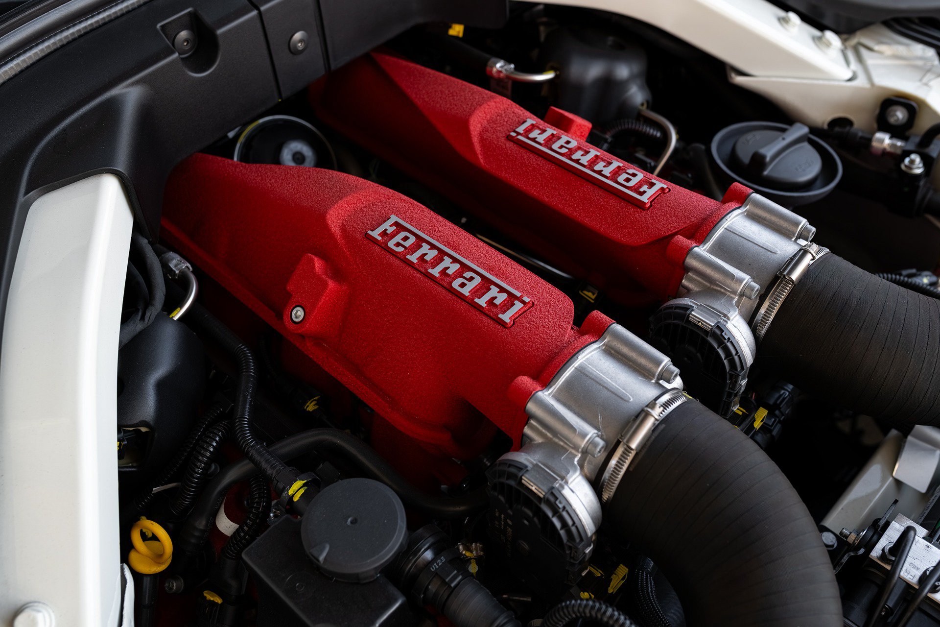 Used 2025 Ferrari Roma Spider RWD image 72