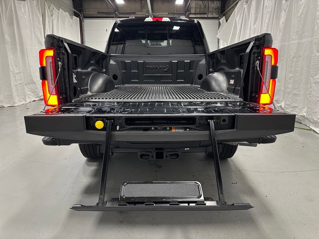 Used 2026 Ford F250 Platinum AWD/4WD image 49