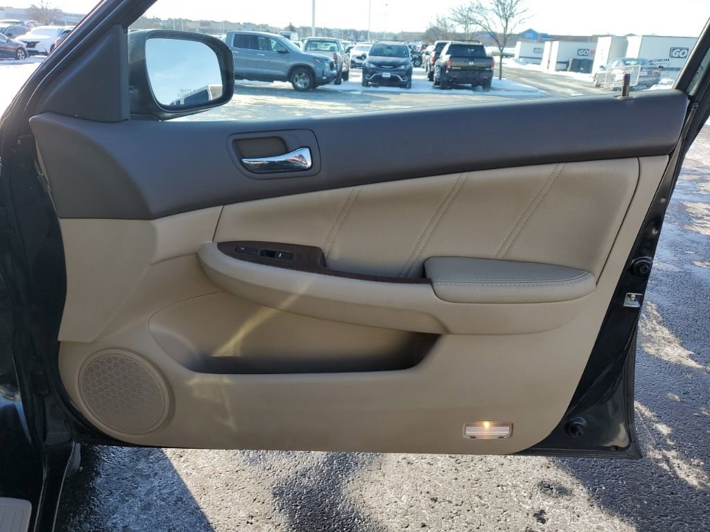 Used 2006 Honda Accord EX-L image 35