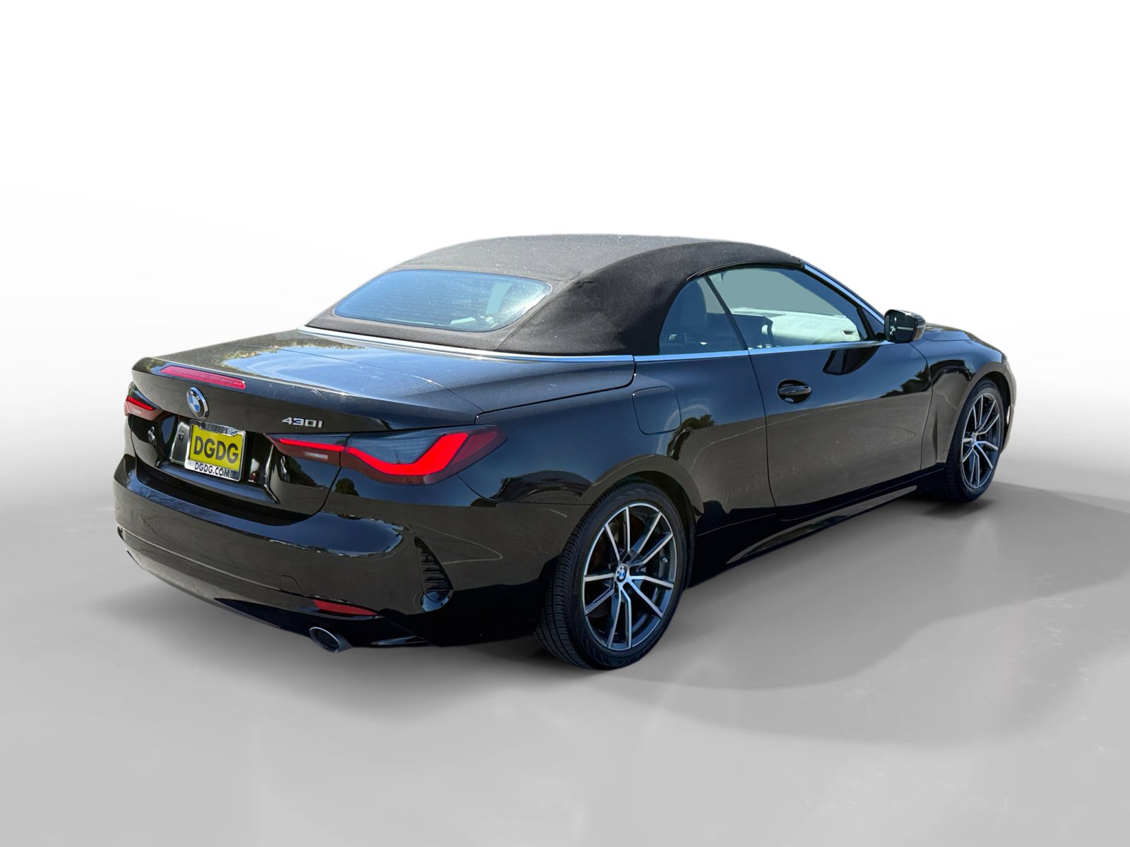 Used 2024 BMW 430i Convertible image 5