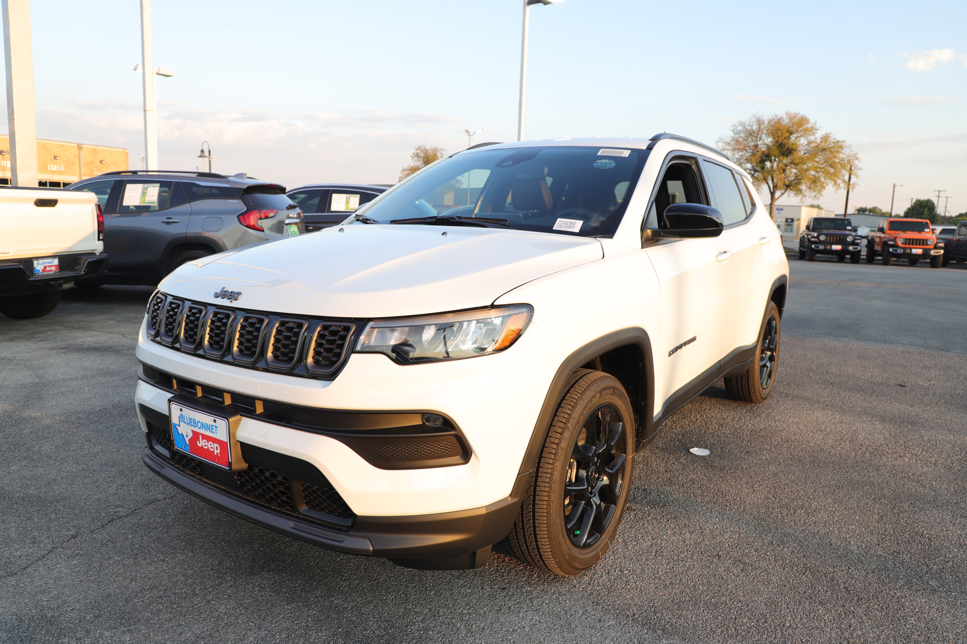 New 2026 Jeep Compass Latitude image 2