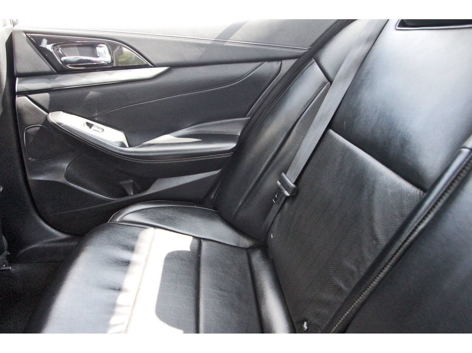 Used 2023 Nissan Maxima SV w/ Floor Mat Group FWD image 15