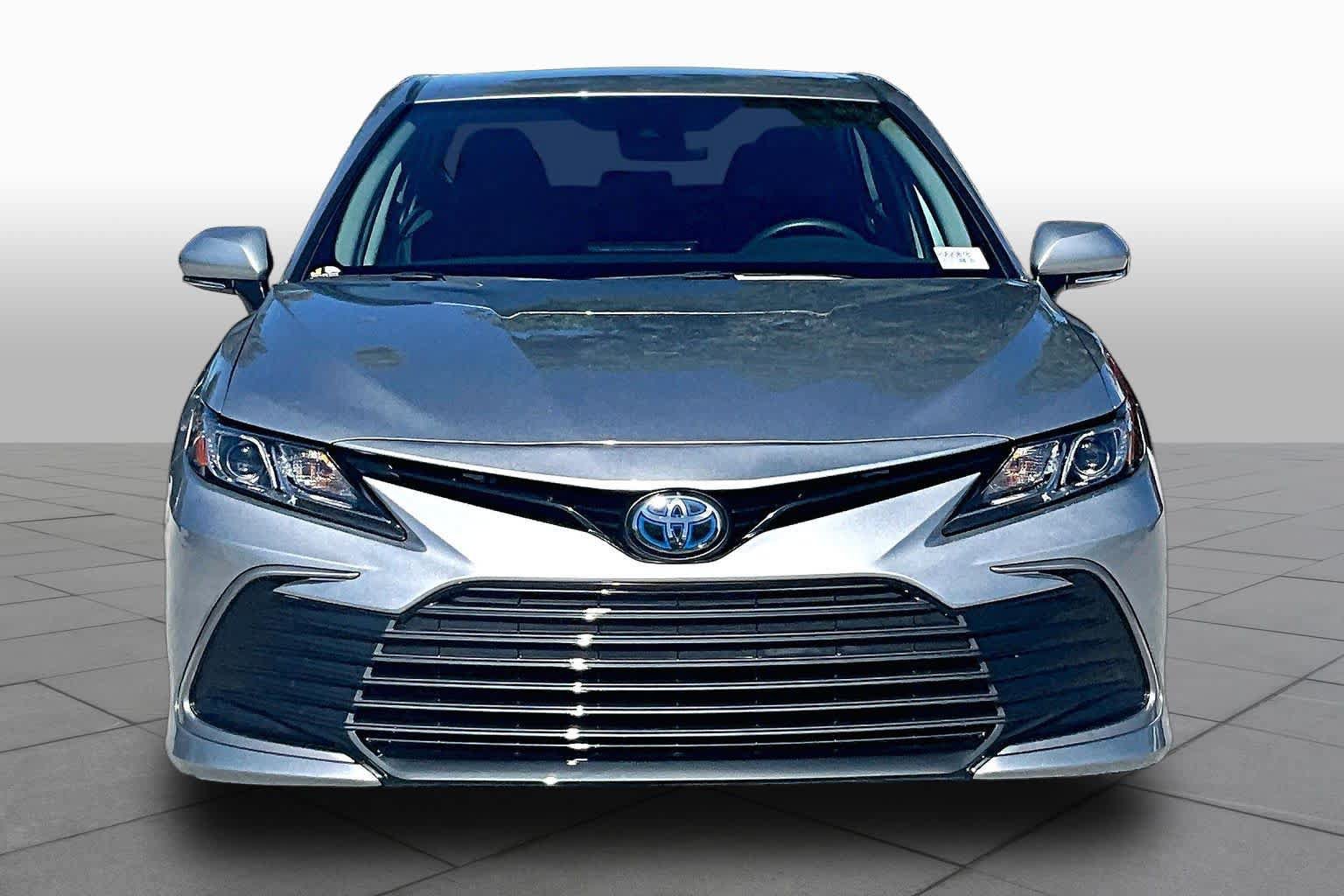Used 2023 Toyota Camry LE FWD image 4