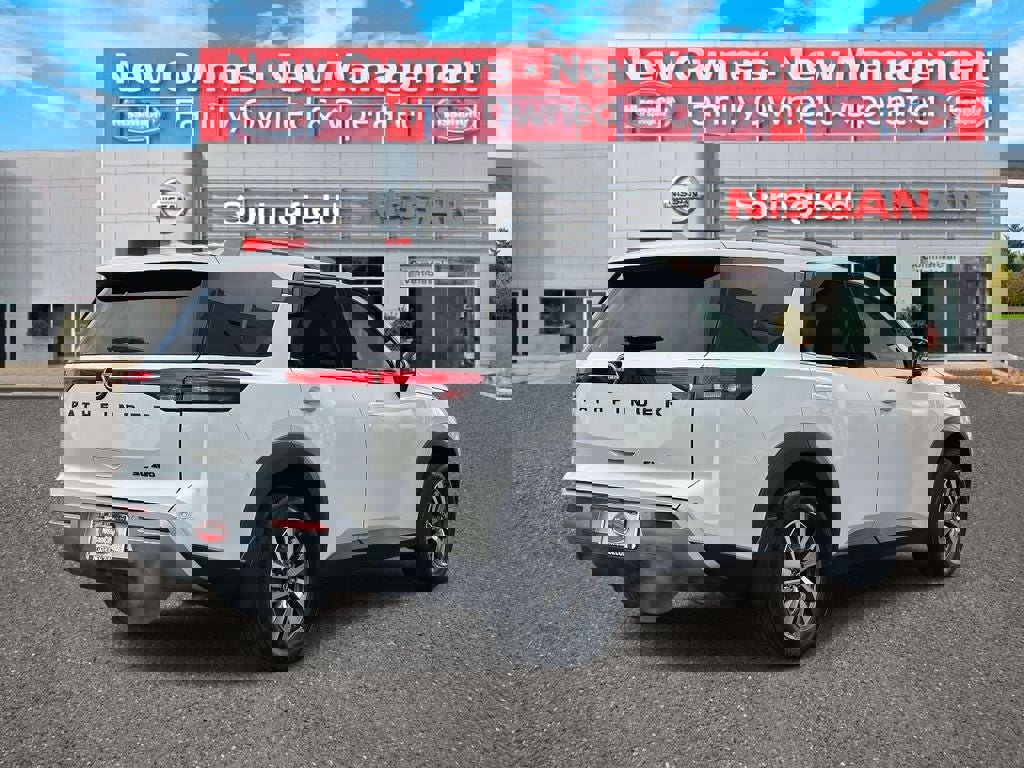 Certified 2024 Nissan Pathfinder SL w/ Lighting Package (N92) image 5