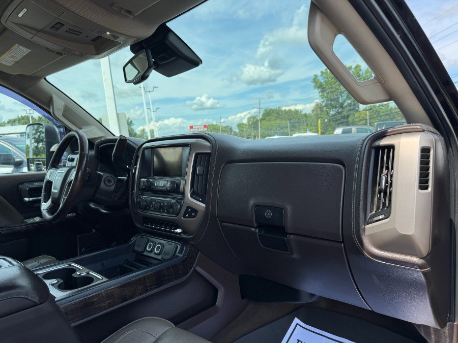 Used 2015 GMC Sierra 3500 Denali AWD/4WD image 19