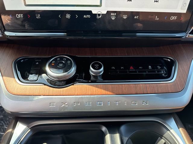 New 2026 Ford Expedition Max King Ranch image 18