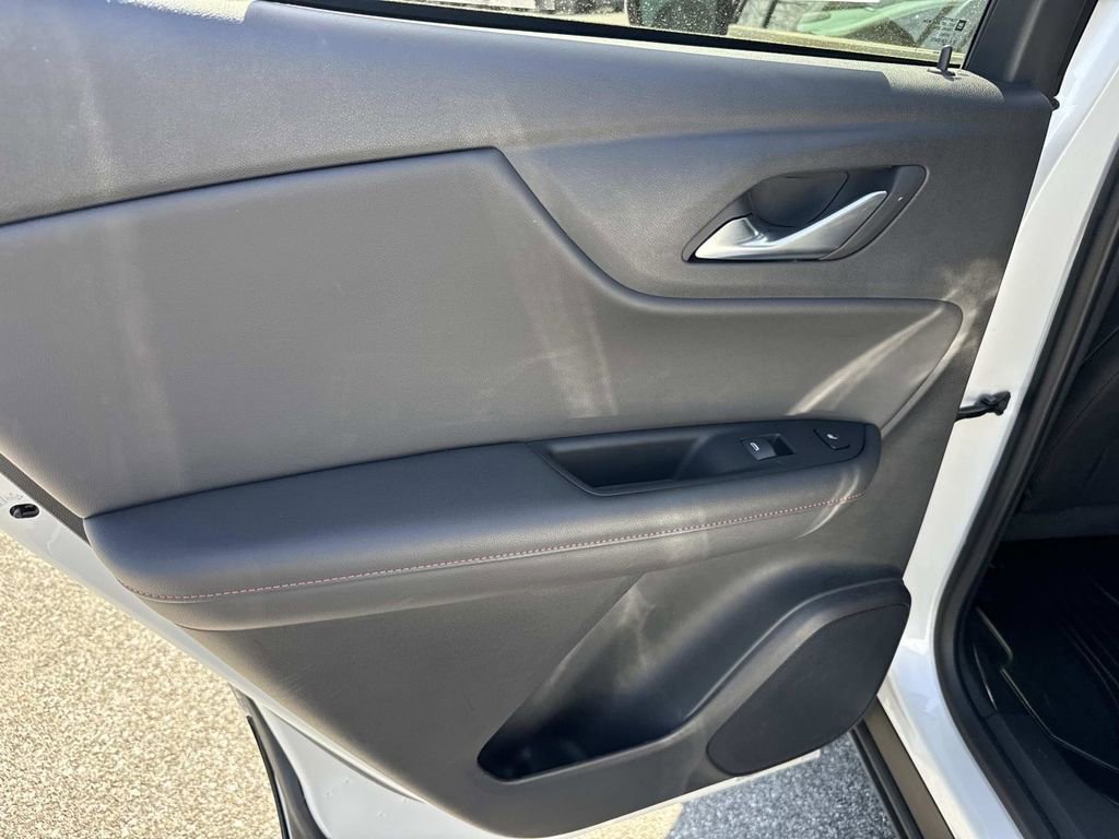 Used 2022 Chevrolet Blazer RS w/ Enhanced Convenience Package image 13