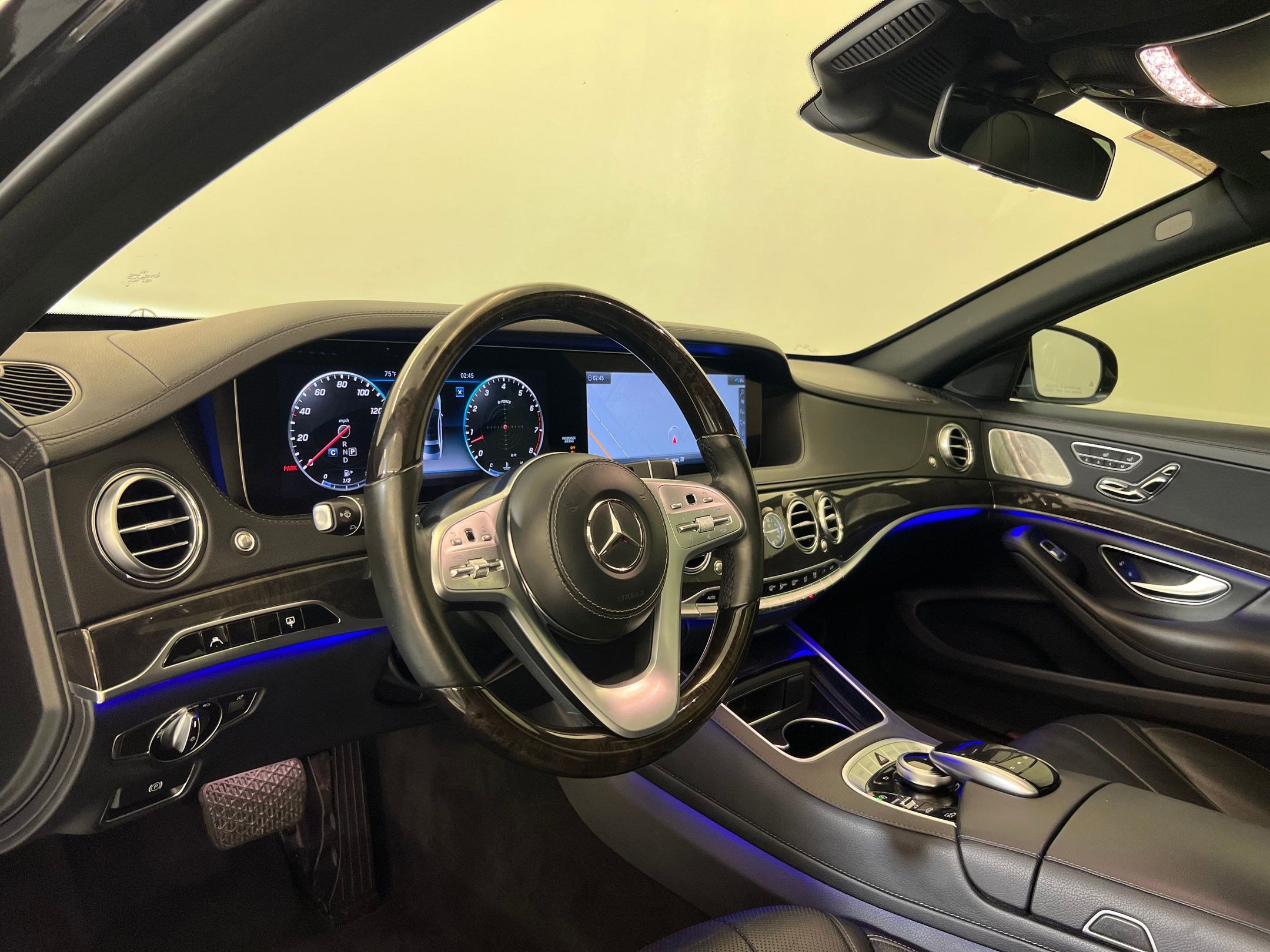 Used 2019 Mercedes-Benz S 450 Sedan image 4